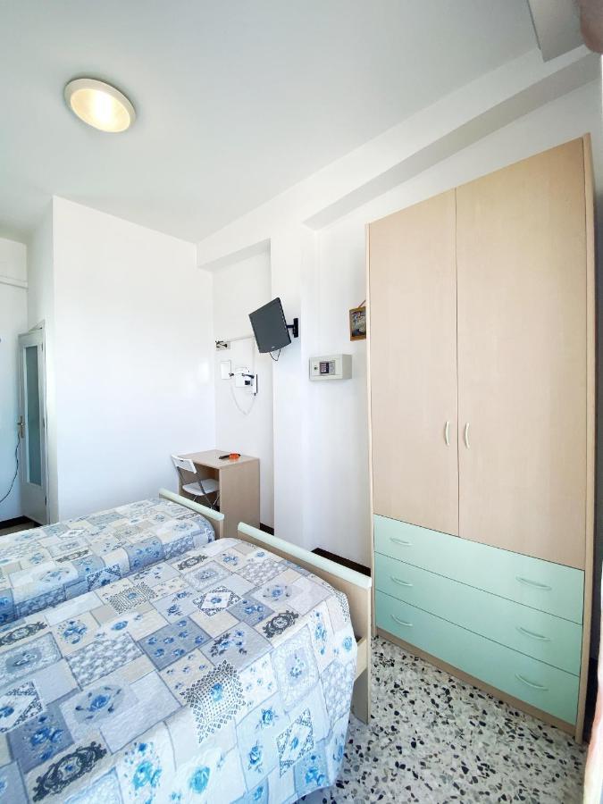 Hotel Dinarica Marotta Kültér fotó